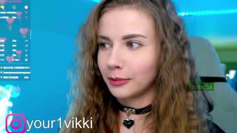 Snapshot of hustleebabyy_vikki chatting on 02-07-25, 12:42 Vika online show from 02-07-25, 12:42