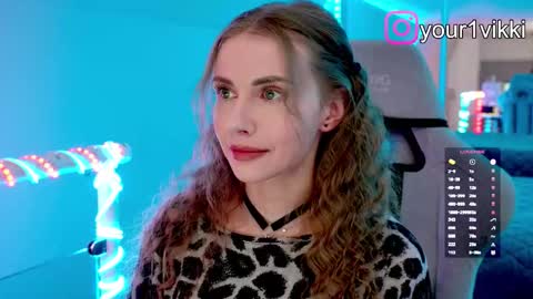 Snapshot of hustleebabyy_vikki chatting on 11-10-25, 07:57 Vika online show from 11-10-25, 07:57