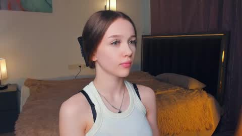 Snapshot of hwadwellingham chatting on 05-23-26, 07:24 Lily online show from 05-23-26, 07:24