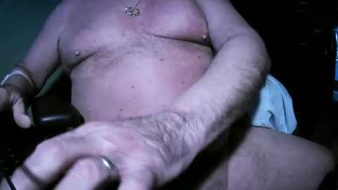 Snapshot of hwait121 chatting on 01-11-25, 06:35 hwait121 online show from 01-11-25, 06:35