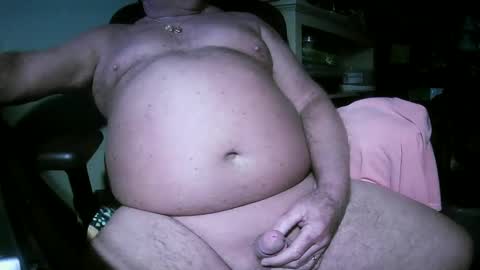 Snapshot of hwait121 chatting on 10-31-25, 06:42 hwait121 online show from 10-31-25, 06:42