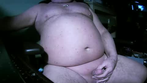 Snapshot of hwait121 chatting on 01-06-26, 04:00 hwait121 online show from 01-06-26, 04:00