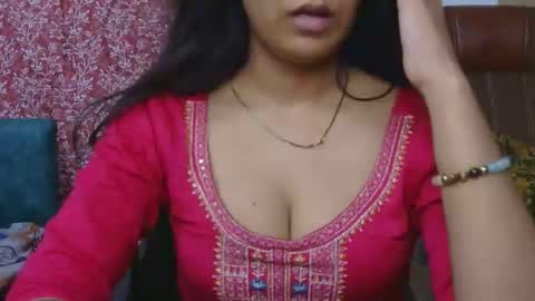 Snapshot of hy_siry chatting on 05-19-26, 06:53 Siry online show from 05-19-26, 06:53