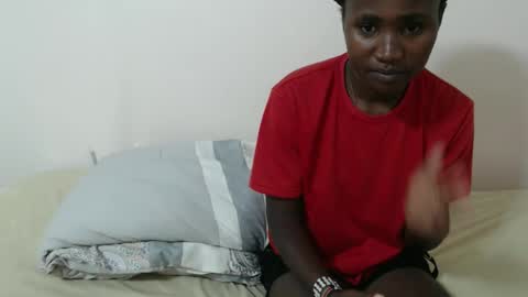 hyacinth_b online show from 04-11-26, 11:14