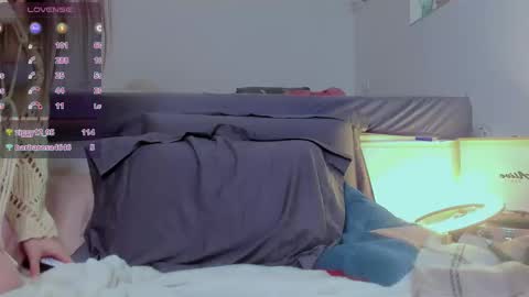 Miley. PVT open i have extra prices on nude show  online show from 02-15-25, 11:03