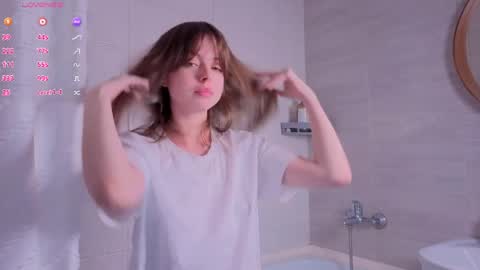 Miley. PVT open i have extra prices on nude show  online show from 04-05-26, 08:06