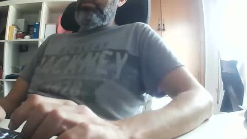 Snapshot of hyperpau chatting on 10-14-25, 08:26 Hyperpau online show from 10-14-25, 08:26