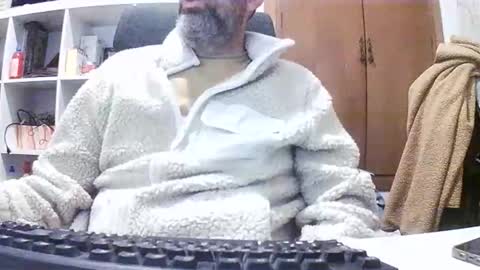 Snapshot of hyperpau chatting on 11-02-25, 06:16 Hyperpau online show from 11-02-25, 06:16