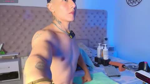 Snapshot of hyun_malee chatting on 08-07-26, 03:19 K Brandon online show from 08-07-26, 03:19