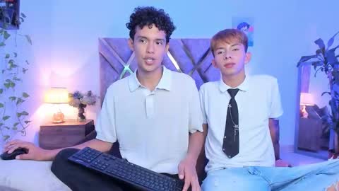 Son Hyunjin online show from 11-04-25, 03:11