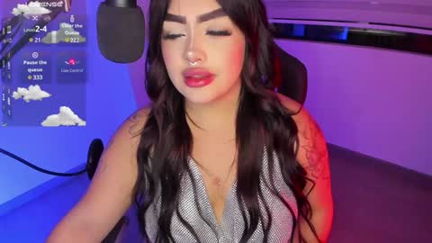 Ari online show from 12-22-24, 01:01