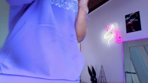 kelvis online show from 01-07-26, 05:43