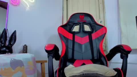 kelvis online show from 03-12-26, 12:06