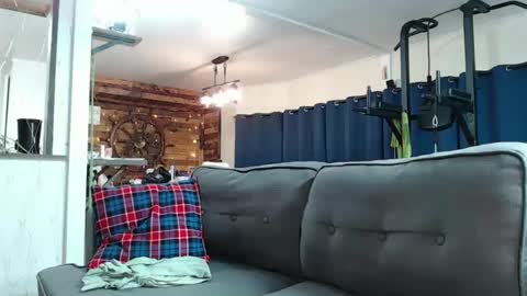 Snapshot of i_fetishize_u chatting on 02-13-25, 01:08 ShortStuff online show from 02-13-25, 01:08