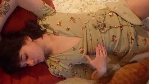 Olive online show from 11-26-25, 12:33