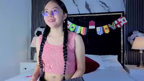 Snapshot of i_m_emma chatting on 07-15-26, 11:59 Emma online show from 07-15-26, 11:59