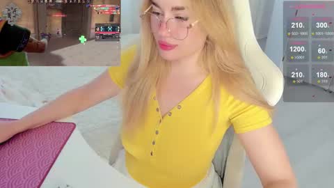 Snapshot of i_want_you_eva chatting on 10-01-25, 12:33 HiI am  EvaPVT is open  online show from 10-01-25, 12:33