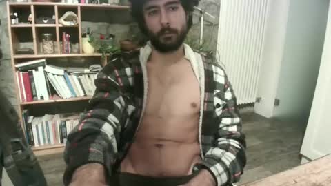 Snapshot of iacujizz chatting on 02-01-25, 11:16 ThatHotGuy online show from 02-01-25, 11:16