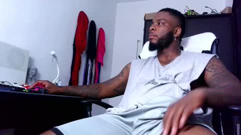 Mr H Independent model online show from 11-26-25, 04:46