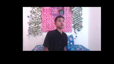 Snapshot of iam_lukas__ chatting on 09-17-25, 05:20 iam_lukas__ online show from 09-17-25, 05:20