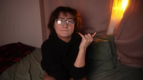 Snapshot of iam_meg chatting on 04-26-26, 11:35 Meg online show from 04-26-26, 11:35