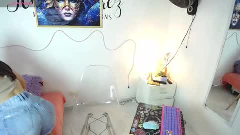 Snapshot of iam_monika chatting on 11-11-25, 08:53 iam_monika online show from 11-11-25, 08:53