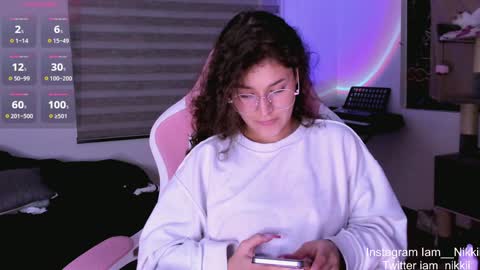 On instagram Imm  NikkiHelp me reach 100 likes online show from 12-05-24, 10:01