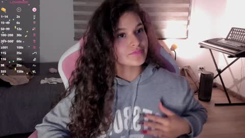 On instagram Imm  NikkiHelp me reach 100 likes online show from 01-16-25, 04:28