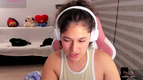 On instagram Imm  NikkiHelp me reach 100 likes online show from 09-30-25, 04:28