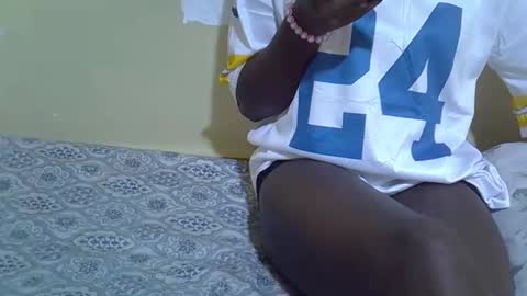 Snapshot of iam_nisa chatting on 10-11-25, 08:57 iam_nisa online show from 10-11-25, 08:57
