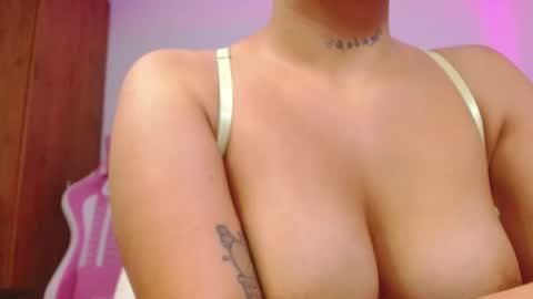 Snapshot of iam_salomex chatting on 10-17-25, 09:34 Salo online show from 10-17-25, 09:34