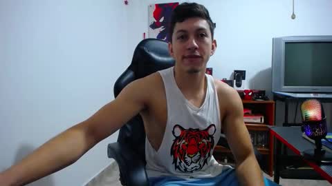 iam_yourbabyprincess_xd online show from 10-21-25, 09:48