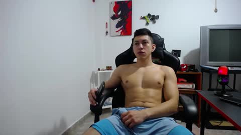 iam_yourbabyprincess_xd online show from 11-05-25, 06:08