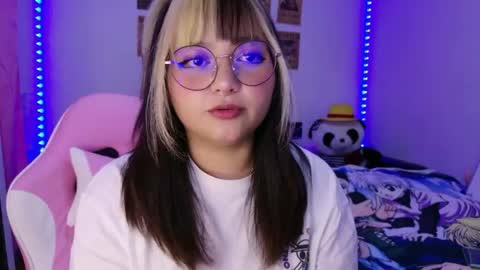 Zoe 3 online show from 04-16-26, 11:18