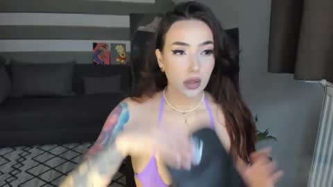 Baby Gal online show from 01-25-25, 08:10