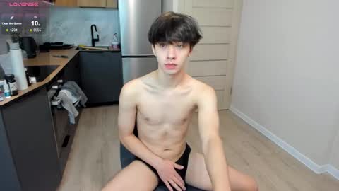 Cassie  STREAMS HERE EVERYDAY online show from 10-01-25, 02:34