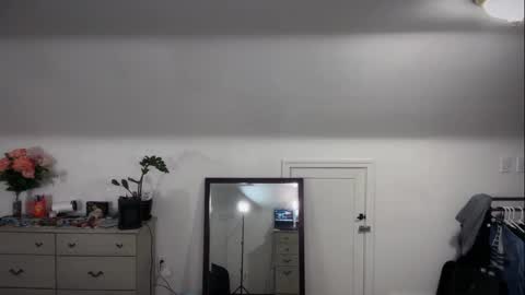 Crystal online show from 01-19-26, 09:02