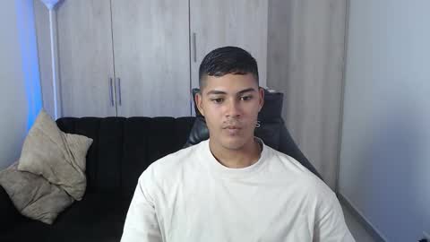 Dylan  independent model  online show from 10-23-25, 07:01