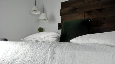 Snapshot of iamgabriela_ chatting on 01-09-25, 03:23 Gabriela online show from 01-09-25, 03:23