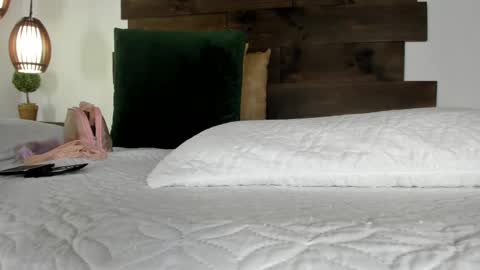 Snapshot of iamgabriela_ chatting on 03-04-25, 12:22 Gabriela online show from 03-04-25, 12:22