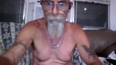 Snapshot of iamgoat_69 chatting on 05-21-26, 06:09 Goat Lulu Elektra online show from 05-21-26, 06:09
