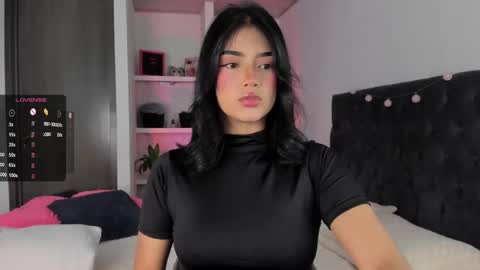 Snapshot of iamjulietaa chatting on 01-15-25, 04:47 online show from 01-15-25, 04:47