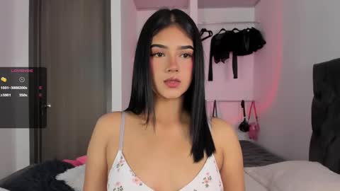 Snapshot of iamjulietaa chatting on 02-25-25, 03:27 online show from 02-25-25, 03:27