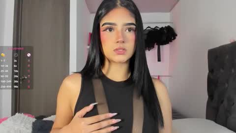 Snapshot of iamjulietaa chatting on 09-27-25, 08:03 online show from 09-27-25, 08:03