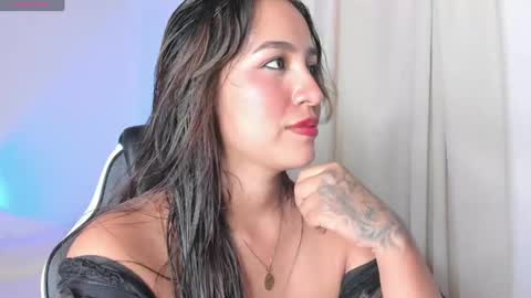 Snapshot of iamlara1 chatting on 04-15-26, 02:13 Lara online show from 04-15-26, 02:13