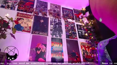 Snapshot of iammari_ chatting on 12-27-24, 11:53 Mari online show from 12-27-24, 11:53