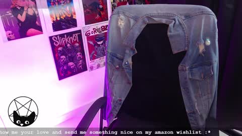 Snapshot of iammari_ chatting on 01-09-25, 10:31 Mari online show from 01-09-25, 10:31