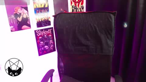 Snapshot of iammari_ chatting on 01-23-25, 04:09 Mari online show from 01-23-25, 04:09