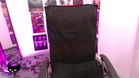 Snapshot of iammari_ chatting on 03-08-25, 05:38 Mari online show from 03-08-25, 05:38