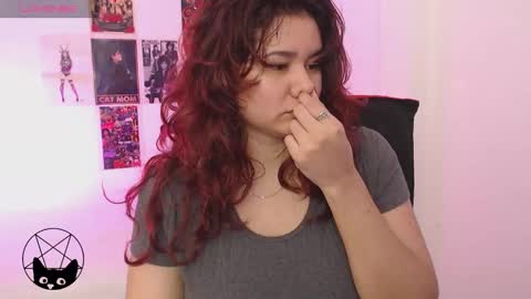 Snapshot of iammari_ chatting on 09-20-25, 07:42 Mari online show from 09-20-25, 07:42